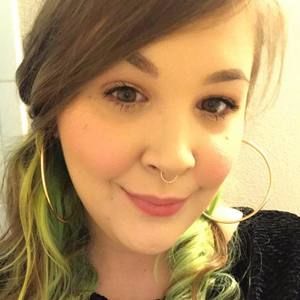 Meet your Posher, Caitlain